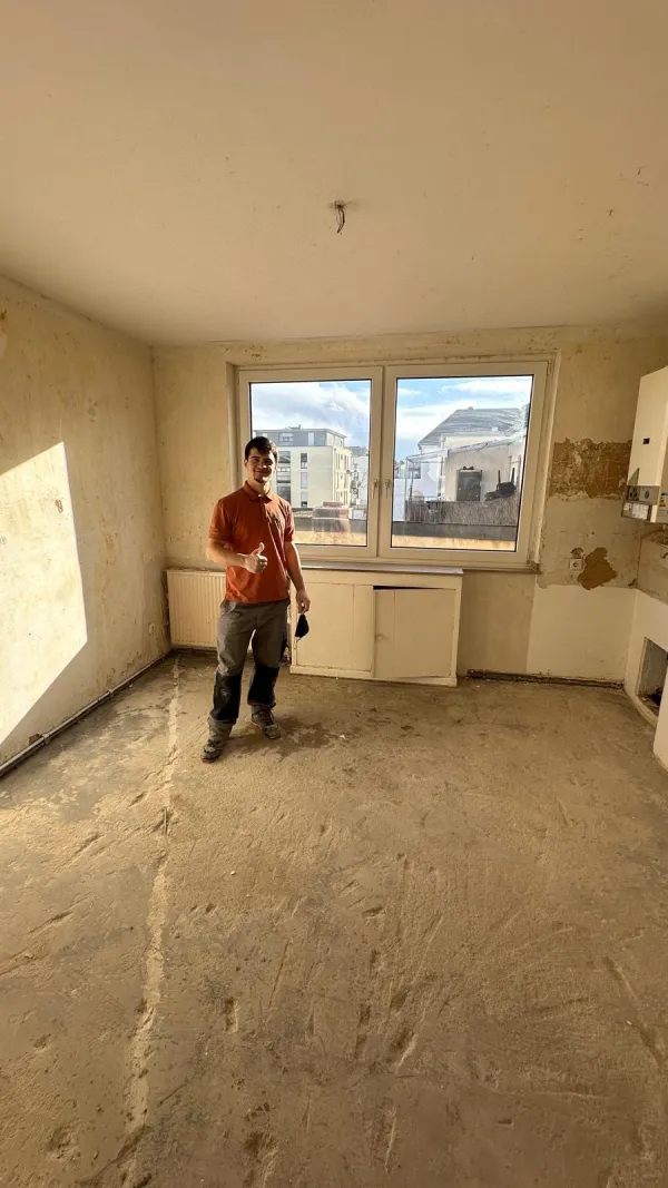 Nachher: Küchenbereich nach erfolgreicher Entkernung und Demontage in Aachen