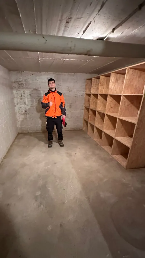 Nachher: Besenreiner, leerer Keller nach professioneller Kellerentrümpelung in Aachen